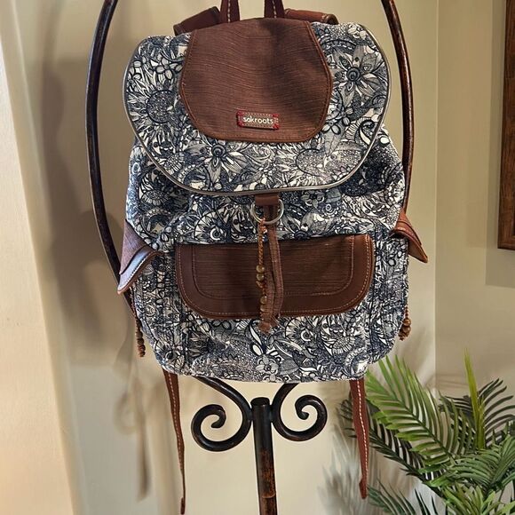 SAKROOTS Natural Flap Backpack - Picture 4 of 11